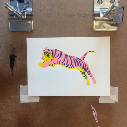 Tiger, pink + gul