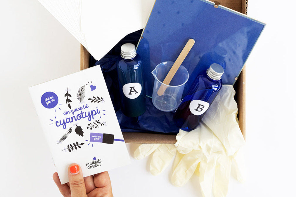 CYANOTYPE KIT...