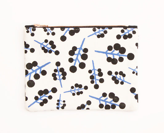 PURSE WITH BLUE/BLACK BERRIES