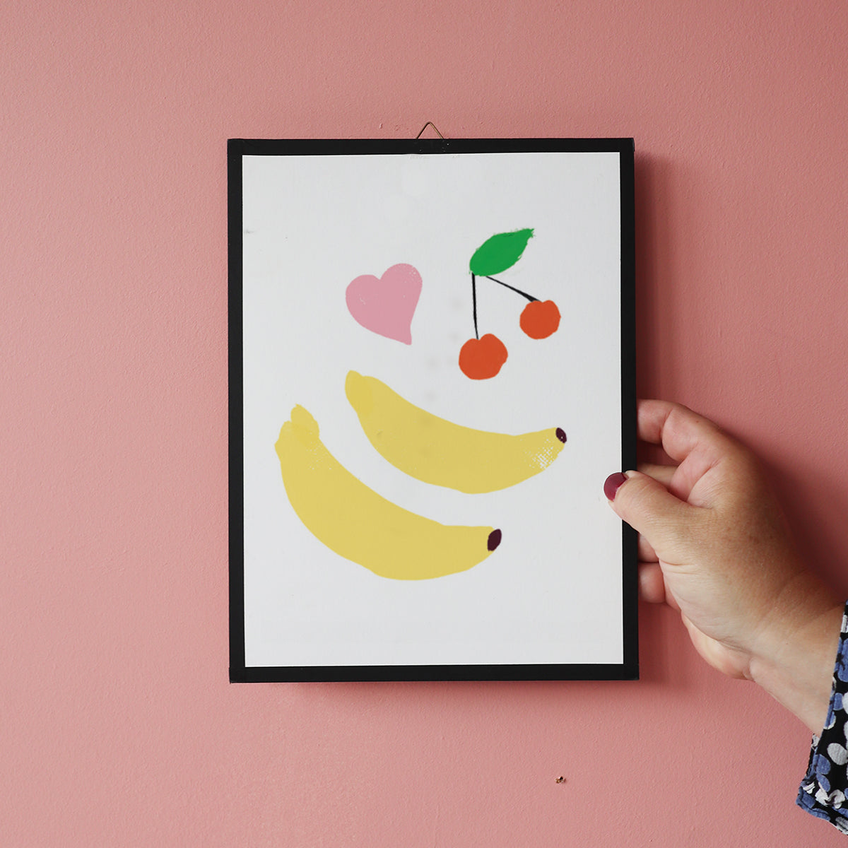 CHERRY & BANANAS